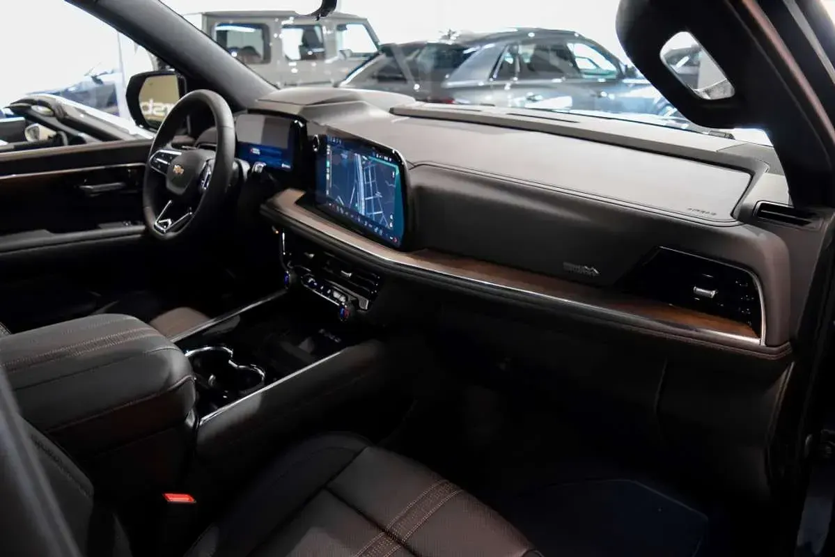 Nuevo Chevrolet Suburban 2026 Negro SUV