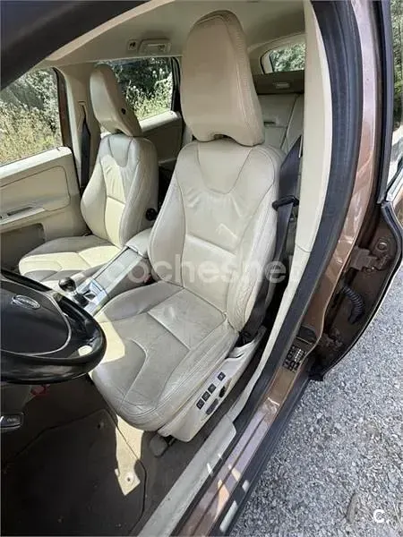 Usado Volvo XC60 Summum 205 CV (150 kW) 2011 Marrón SUV