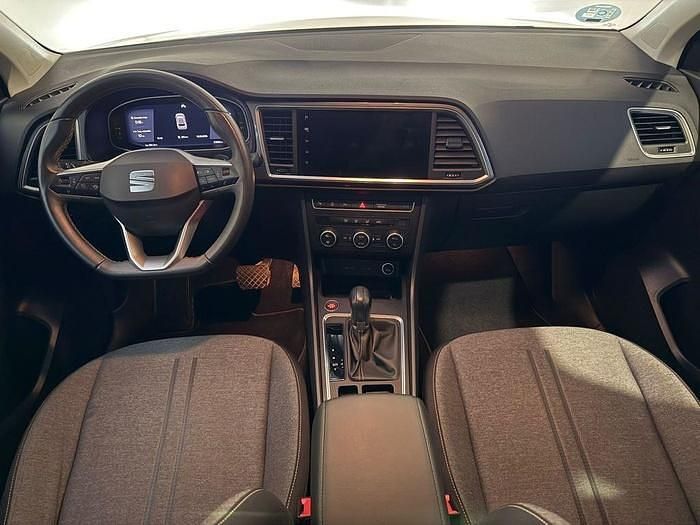 Usado Seat Ateca Style 150 CV (110 kW) 2022 Blanco SUV
