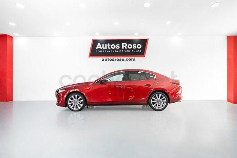 Używany Mazda 3 122 KM (89 kW) 2022 Czerwony Sedan/Limuzyna