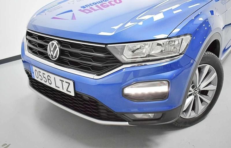Usado VW T-Roc Advance 116 CV (85 kW) 2021 Azul SUV