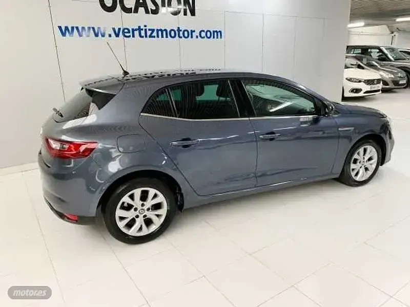 Usado Renault Mégane LIMITED 116 CV (85 kW) 2019 Gris