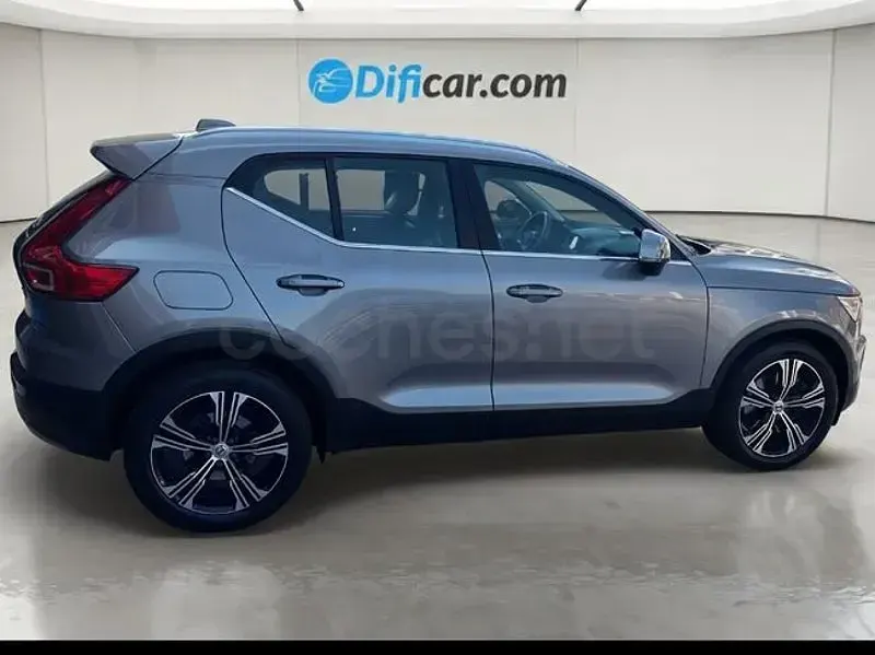 Usado Volvo XC40 Inscription 250 CV (183 kW) 2021 Gris / plata SUV