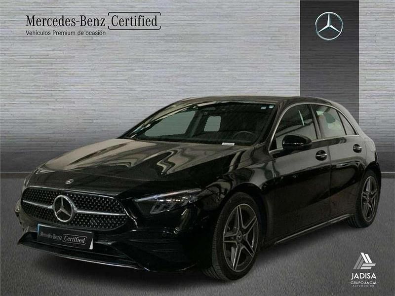 Usado 2025 Mercedes A180 Berlina | 31.594 € (Precio justo) - Imagen 1/4