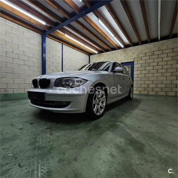 Usado BMW 118 129 CV (94 kW) 2008 Gris / plata Utilitario