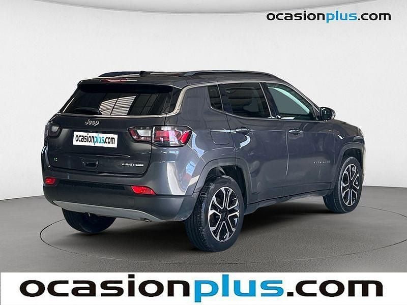 Usado Jeep Compass Limited 130 CV (95 kW) 2022 Gris SUV