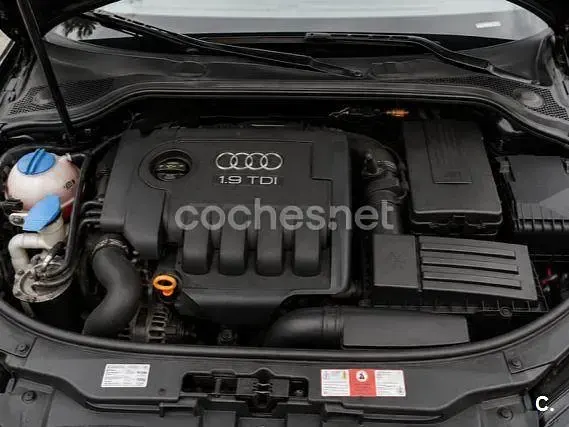 Usado Audi A3 105 CV (77 kW) 2009 Negro Utilitario