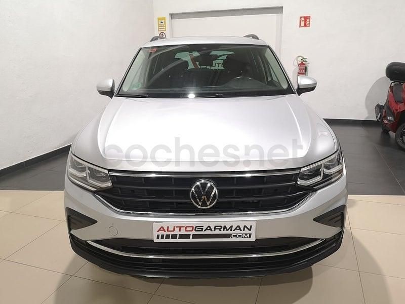 Usado VW Tiguan Life 150 CV (110 kW) 2021 Gris / plata SUV