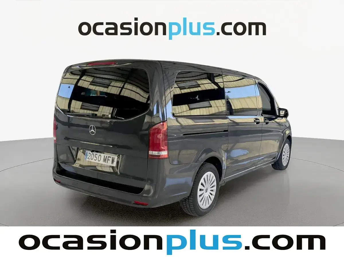 Usado Mercedes Vito 163 CV (119 kW) 2023 Gris Van