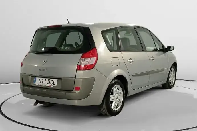 Usado Renault Scenic E-Tech Privilege 120 CV (88 kW) 2004