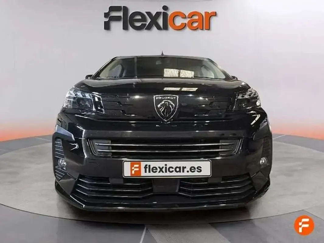 Usado Peugeot Traveller Business-Line 180 CV (132 kW) 2024 Negro Monovolumen