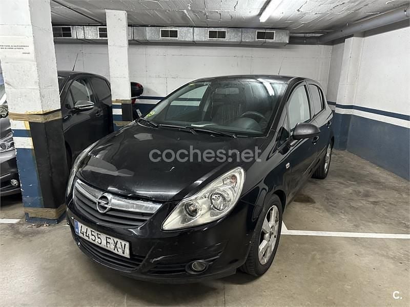 Negro Usado 2006 Opel Corsa Enjoy Berlina | 3500 € (Precio justo) - Imagen 1/4