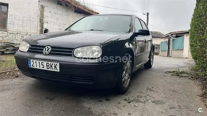 Usado VW Golf IV Highline 110 CV (80 kW) 2001 Negro Berlina