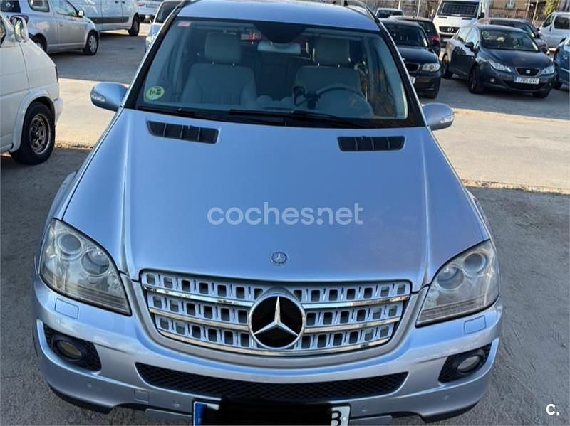Usado Mercedes ML350 272 CV (200 kW) 2005 Gris / plata SUV