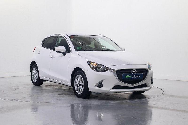 Usado Mazda 2 90 CV (66 kW) 2018 Blanco