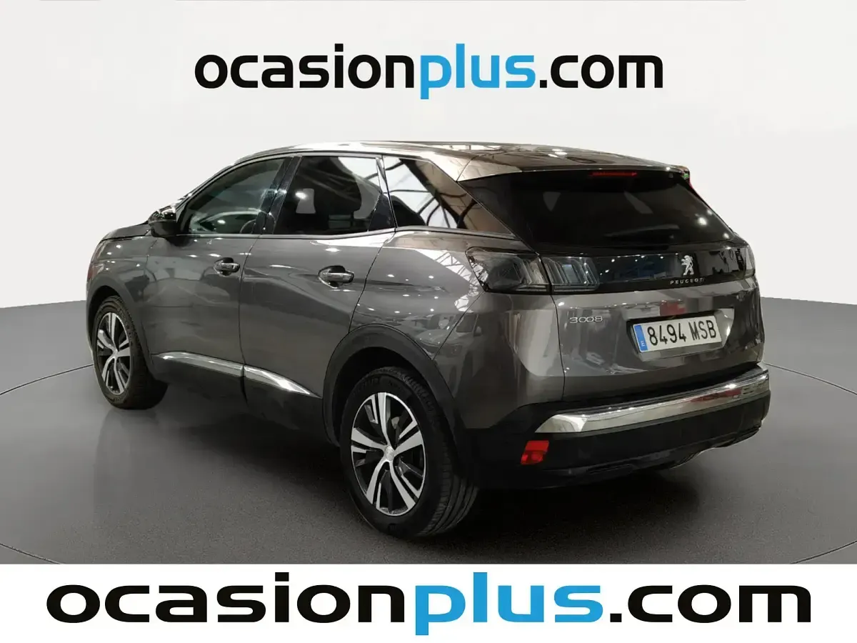 Usado Peugeot 3008 Allure 136 CV (100 kW) 2024 Gris SUV