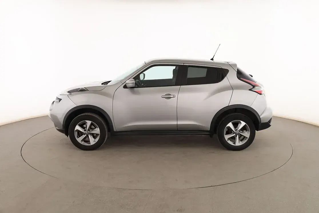 Usado Nissan Juke Acenta 113 CV (83 kW) 2019 Gris SUV