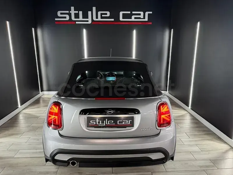 Usado Mini Cooper Cabriolet 136 CV (100 kW) 2023 Gris / plata Descapotable