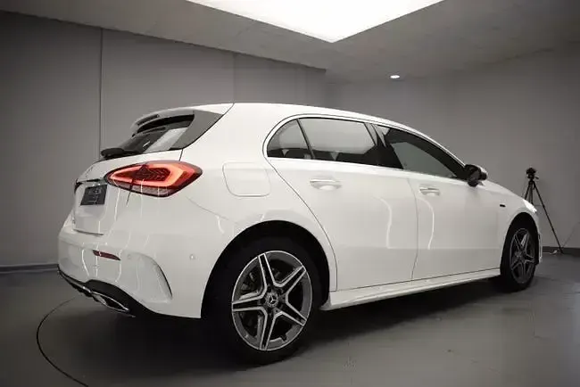 Usado Mercedes A250 218 CV (160 kW) 2022 Blanco Berlina