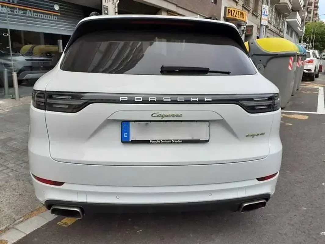 Usado Porsche Cayenne E-Hybrid 462 CV (339 kW) 2018 Blanco SUV