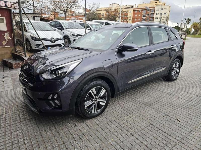Gris Usado 2022 Kia Niro SUV | 18.990 € (Buen precio) - Imagen 1/4