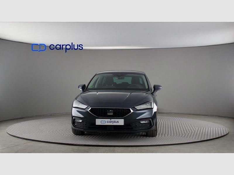 Usado Seat Leon Style 115 CV (84 kW) 2021 Gris magnetic (metalizado) Utilitario