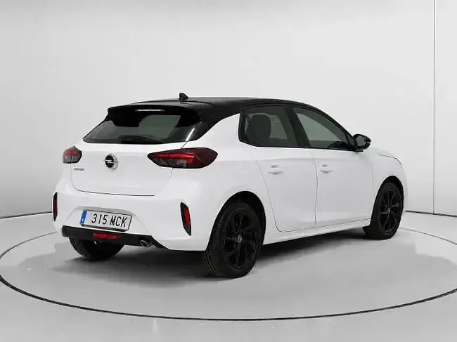 Usado Opel Corsa 100 CV (73 kW) 2022 Blanco Utilitario