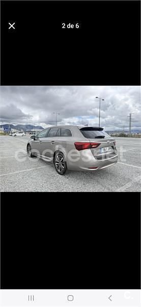 Beige Usado 2017 Toyota Avensis Business Edition Familiar | 8900 € (Precio justo) - Imagen 1/4