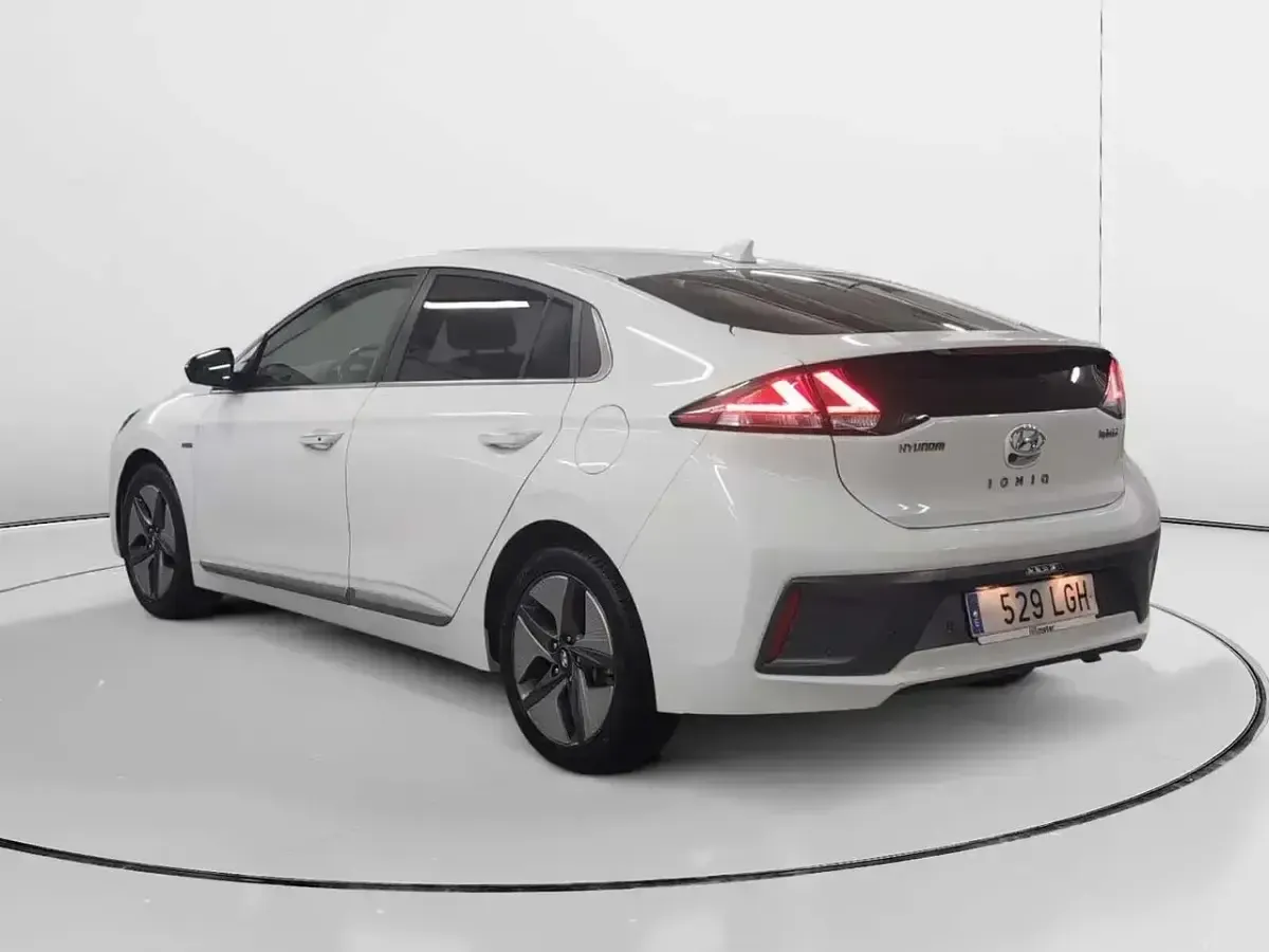 Usado Hyundai Ioniq 141 CV (103 kW) 2020 Blanco Utilitario