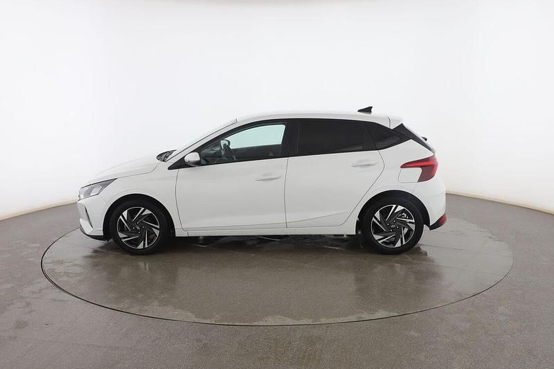 Usado Hyundai i20 101 CV (74 kW) 2021 Blanco Utilitario