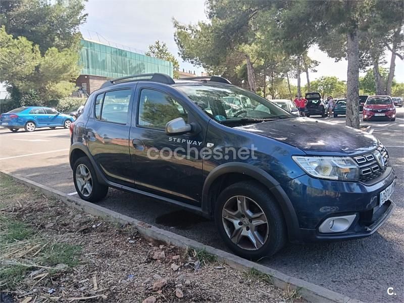 Azul Usado 2017 Dacia Sandero Stepway Utilitario | 7990 € (Buen precio) - Imagen 1/4