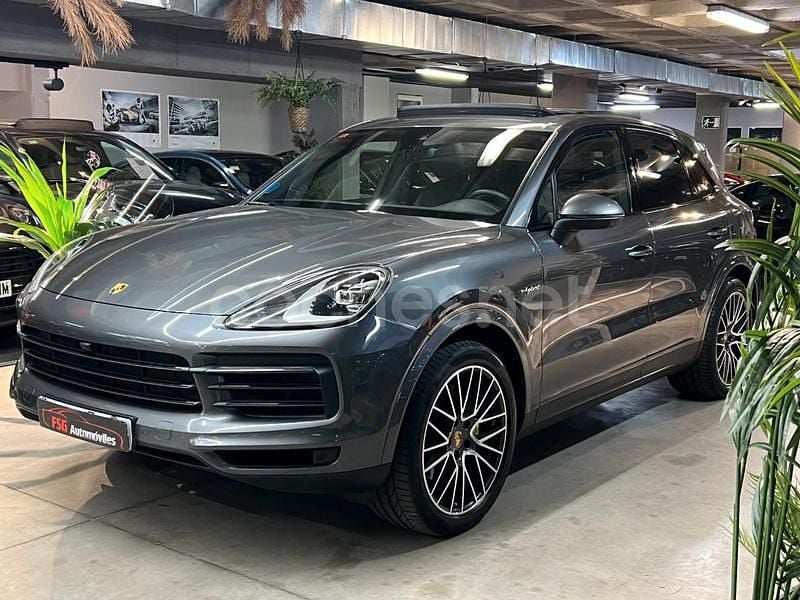Gris / plata Usado 2021 Porsche Cayenne SUV | 59.990 € - Imagen 1/4