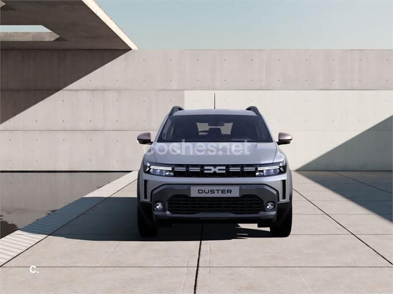 Usado Dacia Duster Extreme 140 CV (102 kW) 2025 Gris / plata SUV