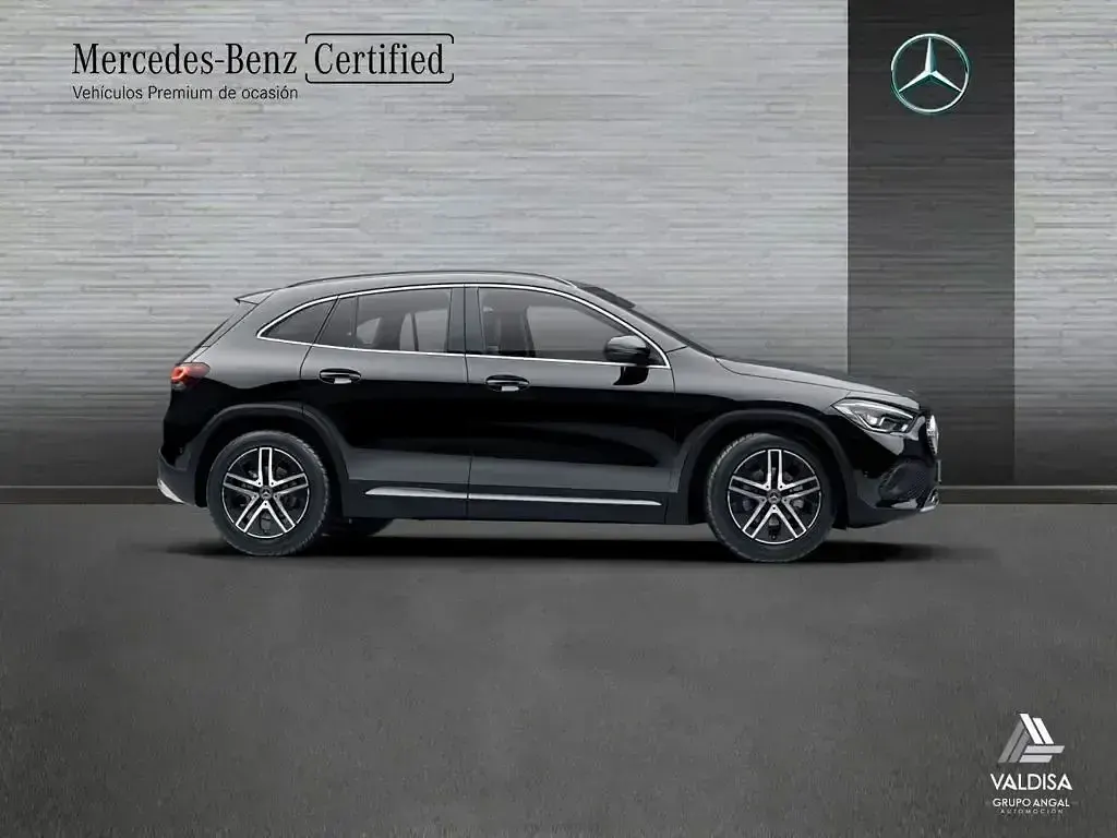 Usado Mercedes GLA180 Progressive 136 CV (100 kW) 2023 Negro noche SUV