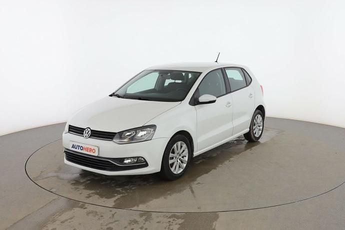 Blanco Usado 2015 VW Polo Advance Berlina | 10.199 € (Precio justo) - Imagen 1/3