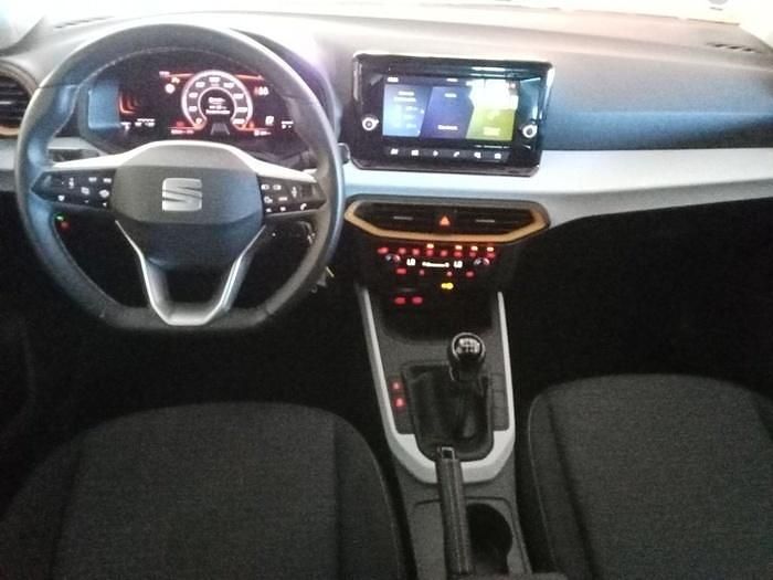 Usado Seat Arona Style 115 CV (84 kW) 2025 Blanco SUV