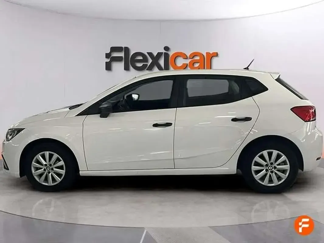 Usado Seat Ibiza Business 80 CV (58 kW) 2019 Blanco Utilitario