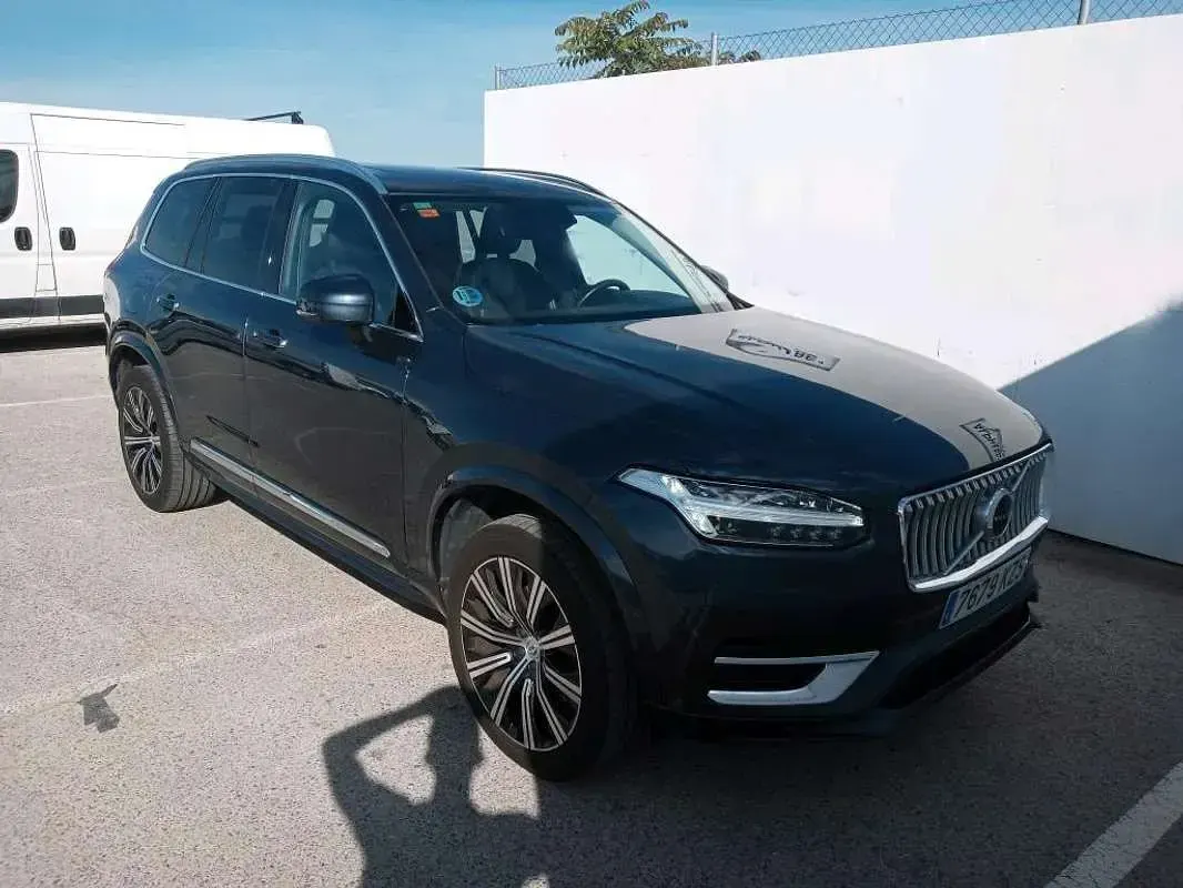 Käytetty Volvo XC90 Inscription 235 HP (172 kW) 2019 Sininen Katumaasturi