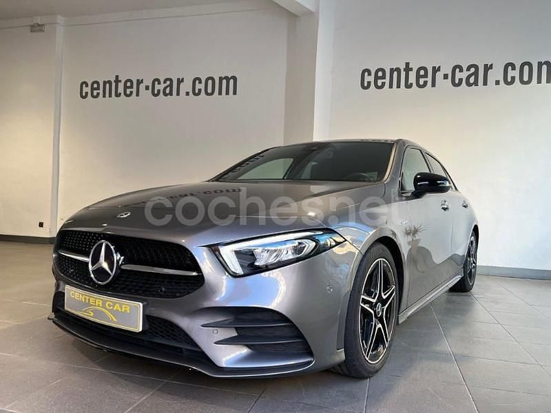 Gris / plata Usado 2021 Mercedes A200 Berlina | 29.900 € (Precio justo) - Imagen 1/4