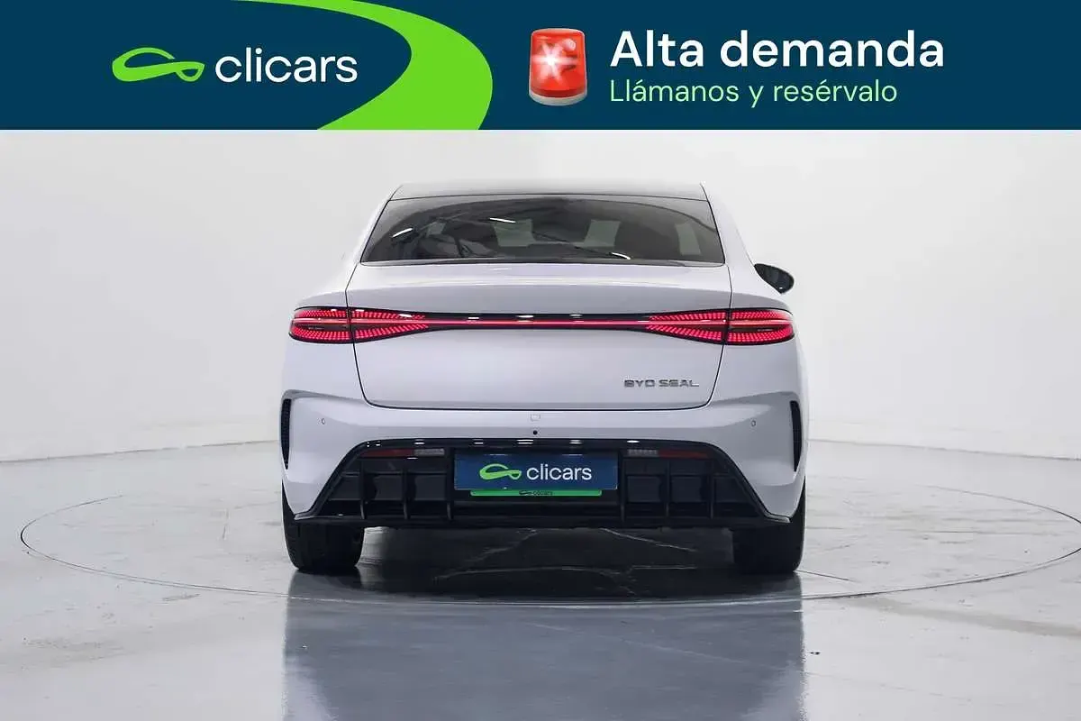 Usado BYD Seal Design 230 kW (313 CV) 2025 Blanco Berlina