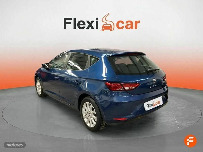 Usado Seat Leon CONNECT 110 CV (80 kW) 2016 Azul Berlina