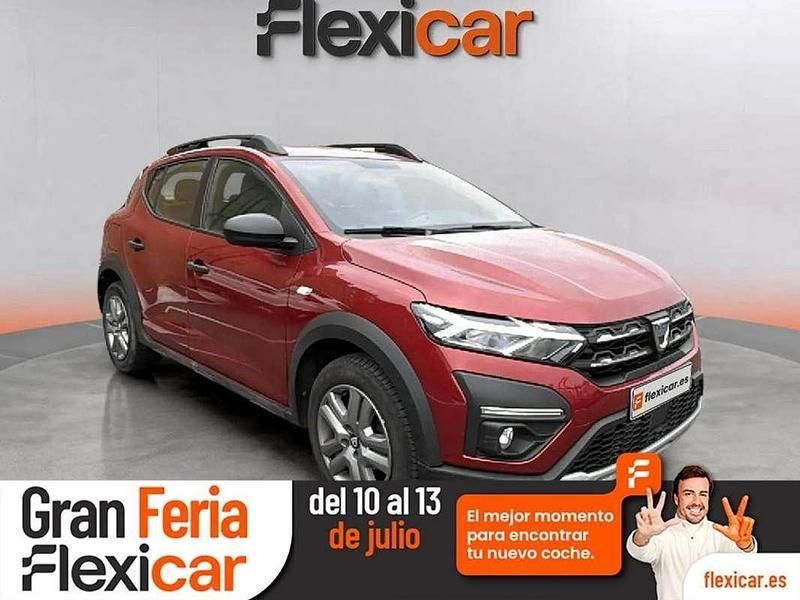 Burdeos Usado 2022 Dacia Sandero Essentiel Utilitario | 13.990 € (Precio justo) - Imagen 1/4
