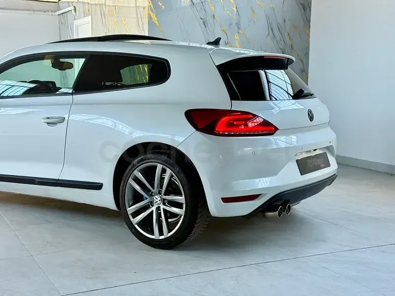 Usado VW Scirocco R-line 125 CV (91 kW) 2016 Blanco Coupe