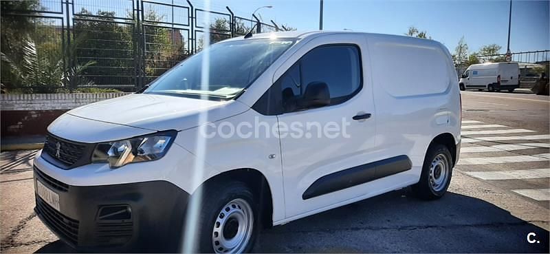 Blanco Usado 2016 Peugeot Partner Tepee Access Monovolumen | 7500 € (Super precio) - Imagen 1/4