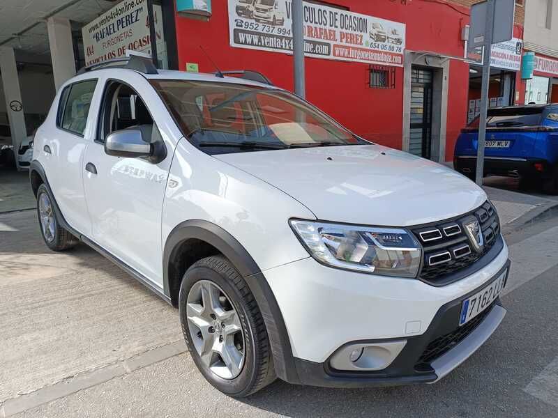 Blanco Usado 2020 Dacia Sandero Comfort Utilitario | 7500 € - Imagen 1/4