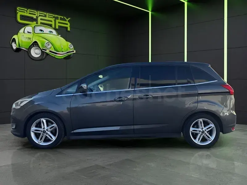 Usado Ford Grand C-Max Titanium 150 CV (110 kW) 2018 Gris / plata Monovolumen