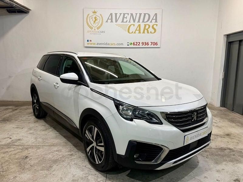 Usado Peugeot 5008 Allure 130 CV (95 kW) 2018 Blanco SUV