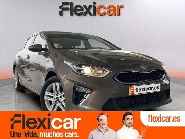Gris Usado 2020 Kia Ceed Berlina | 15.490 € (Precio justo) - Imagen 1/4