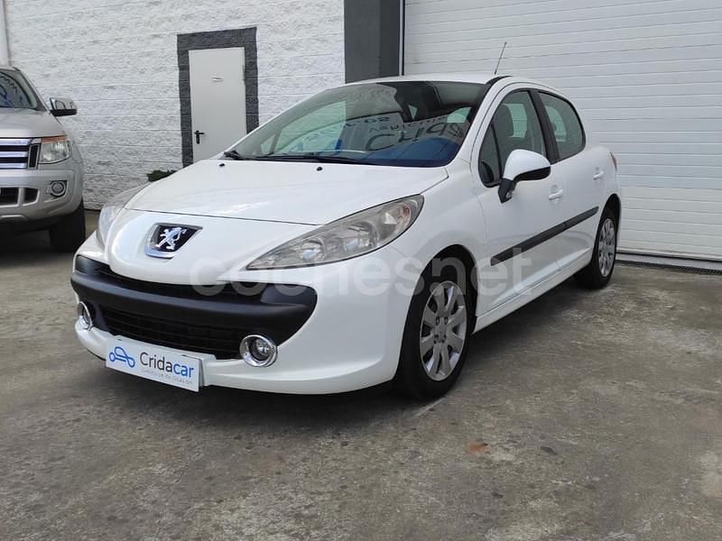 Blanco Usado 2009 Peugeot 207 Berlina | 6500 € (Caro) - Imagen 1/4
