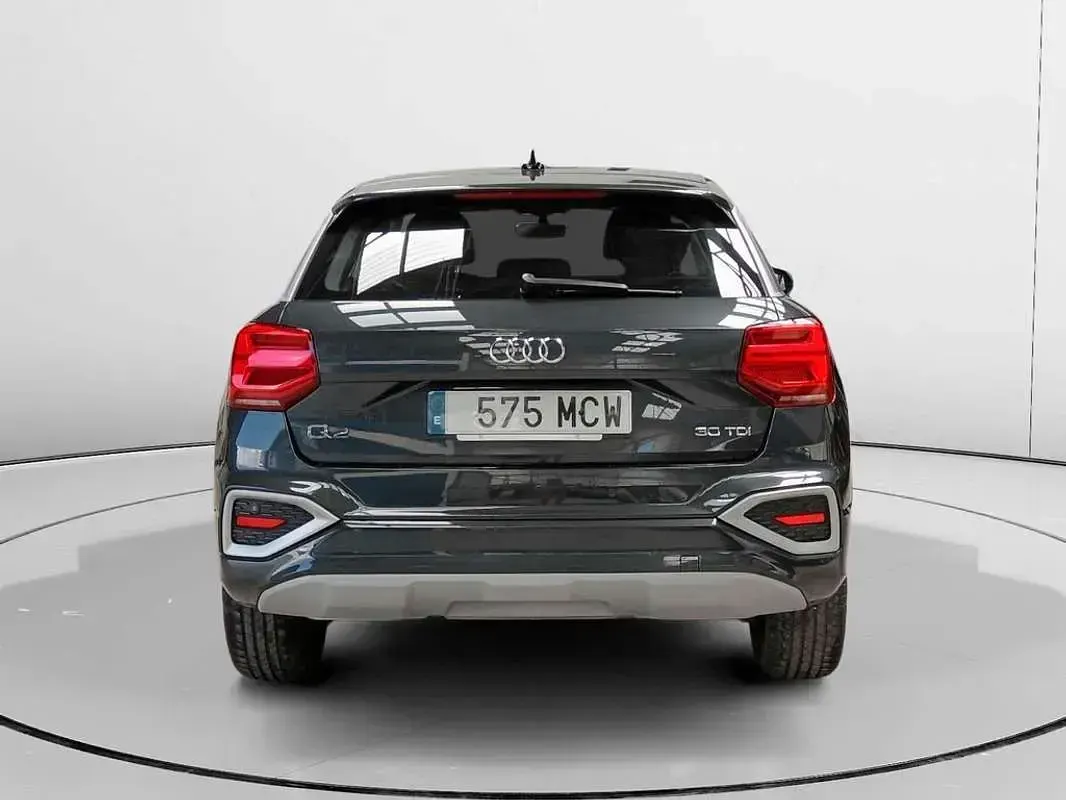 Usado Audi Q2 Advanced 116 CV (85 kW) 2022 Gris SUV